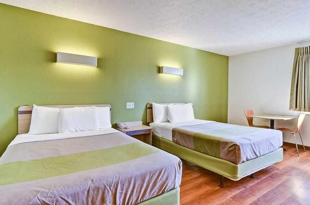 Economy Inn Pittsburgh Airport Moon Township Esterno foto